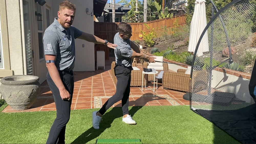 Dual Turf Golf Hitting Mat 42-A0300